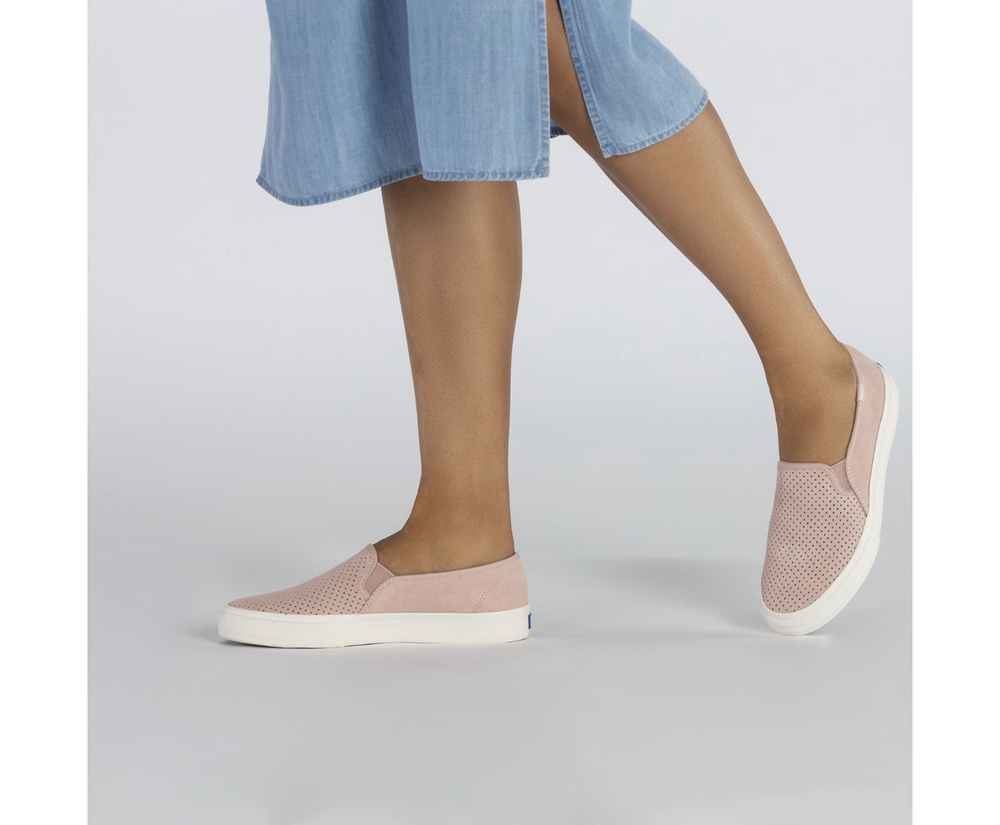 Slip Ons Keds Femme Rose - Double Decker Perf Suede | NEX-44418782